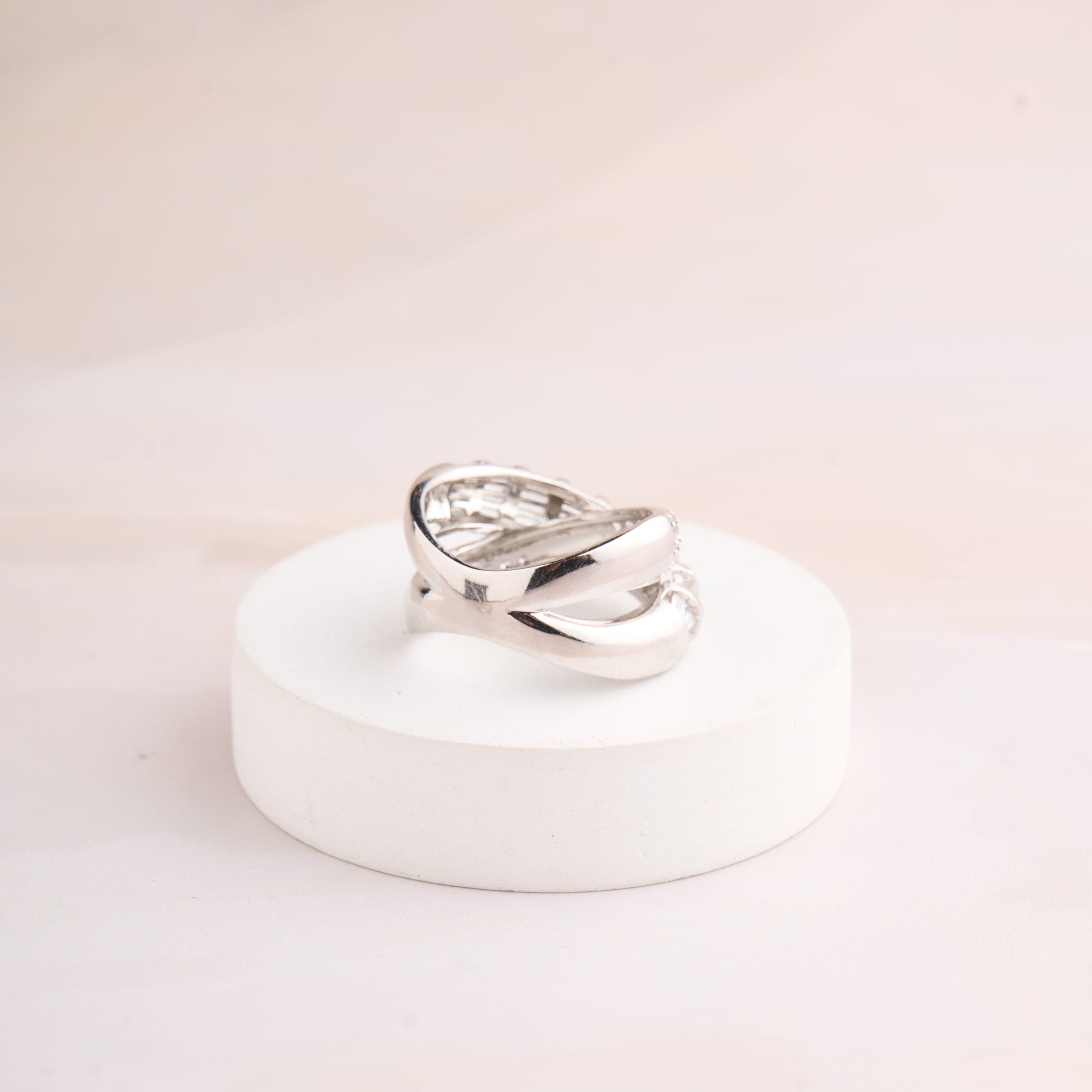 Baguette Cross Ring Mozaati