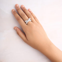 Baguette Cross Ring Mozaati