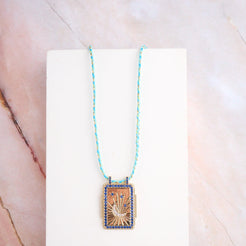 Big Tag Thread Pendant Mozaati