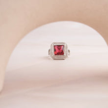 Load image into Gallery viewer, Arlo Ring - Red
