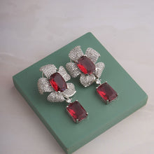 Load image into Gallery viewer, Bud Earrings - Red
