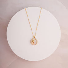 Load image into Gallery viewer, Capricorn Zodiac Chain - Gold
