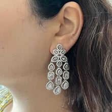 Load image into Gallery viewer, Charvi Earrings
