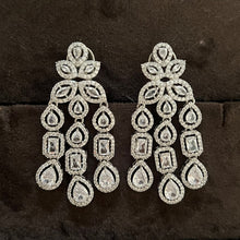 Load image into Gallery viewer, Charvi Earrings
