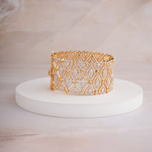 Load image into Gallery viewer, Circe Bracelet
