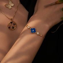 Load image into Gallery viewer, Clover Bolo Zipper Bracelet
