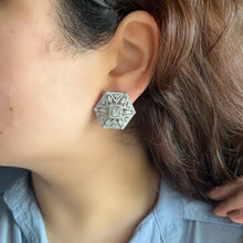 Load image into Gallery viewer, Cora Earrings
