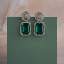 Load image into Gallery viewer, Corsage Earrings
