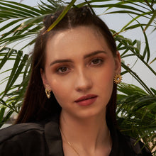 Load image into Gallery viewer, Daisy Studs
