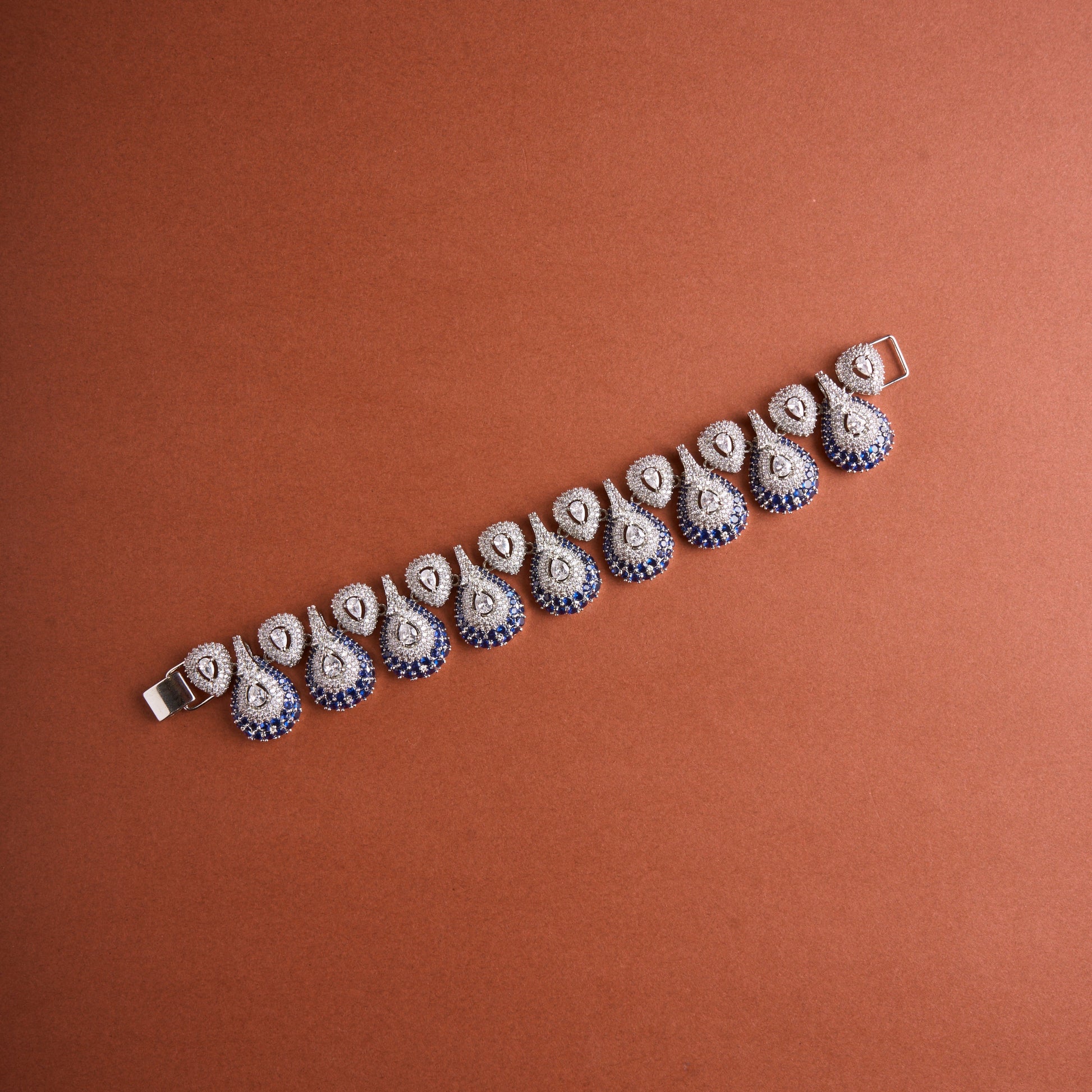 Dual Pear Bracelet Mozaati