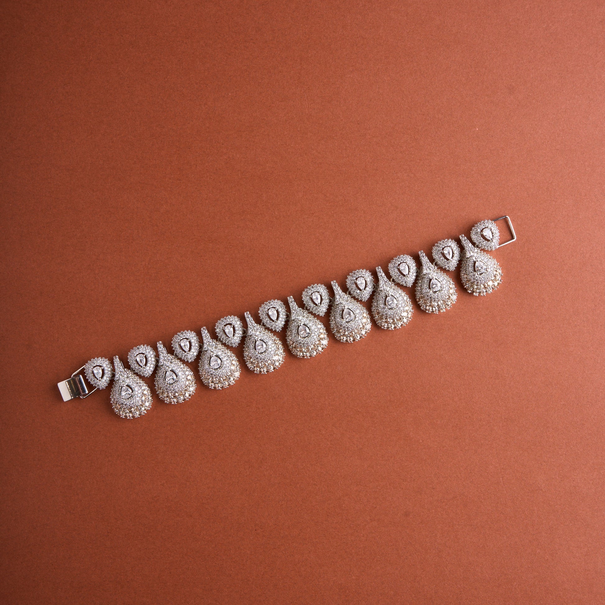 Dual Pear Bracelet Mozaati