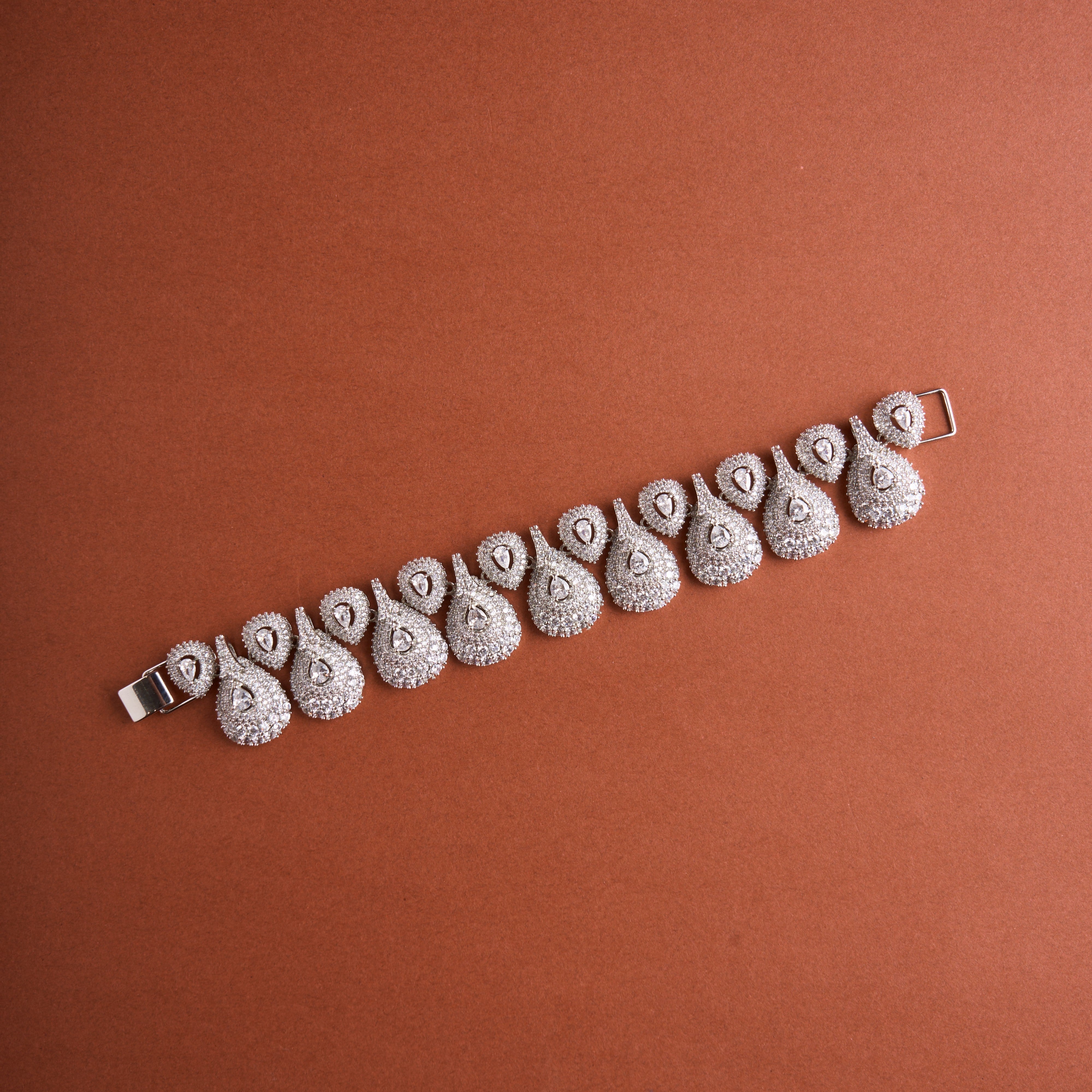 Dual Pear Bracelet Mozaati