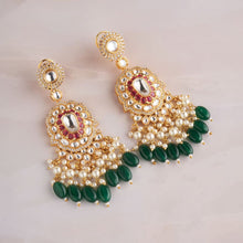 Load image into Gallery viewer, Eesha Earrings
