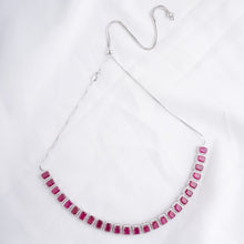 Load image into Gallery viewer, Emerald Cut Choker - Red
