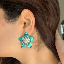 Load image into Gallery viewer, Flora Earrings
