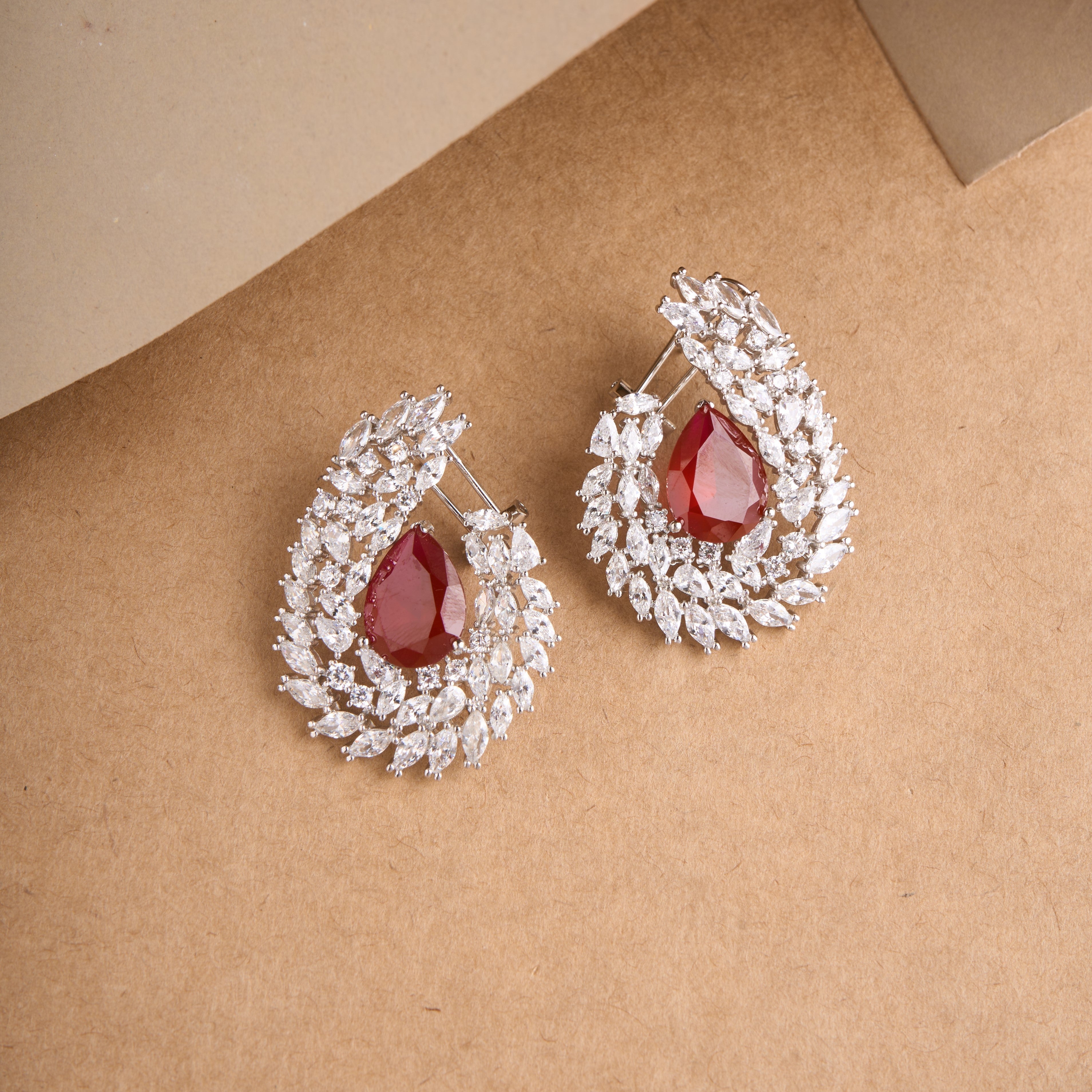 Flow Earrings Mozaati