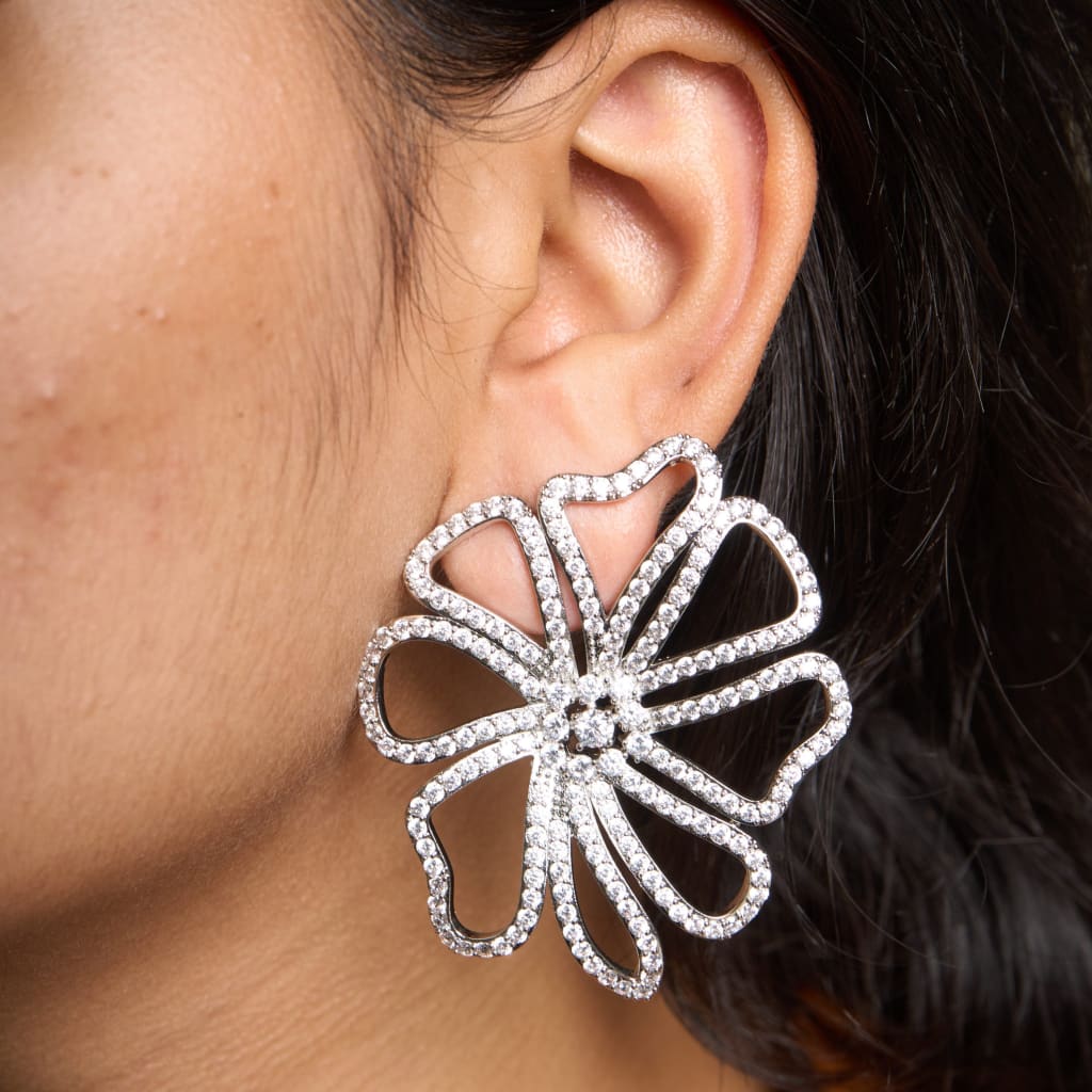 Flower Trace Earrings