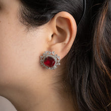 Load image into Gallery viewer, Giselle Earrings
