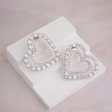Load image into Gallery viewer, Heart Line Earrings - White
