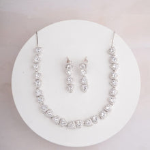 Load image into Gallery viewer, Heart Turvy Necklace Set - White
