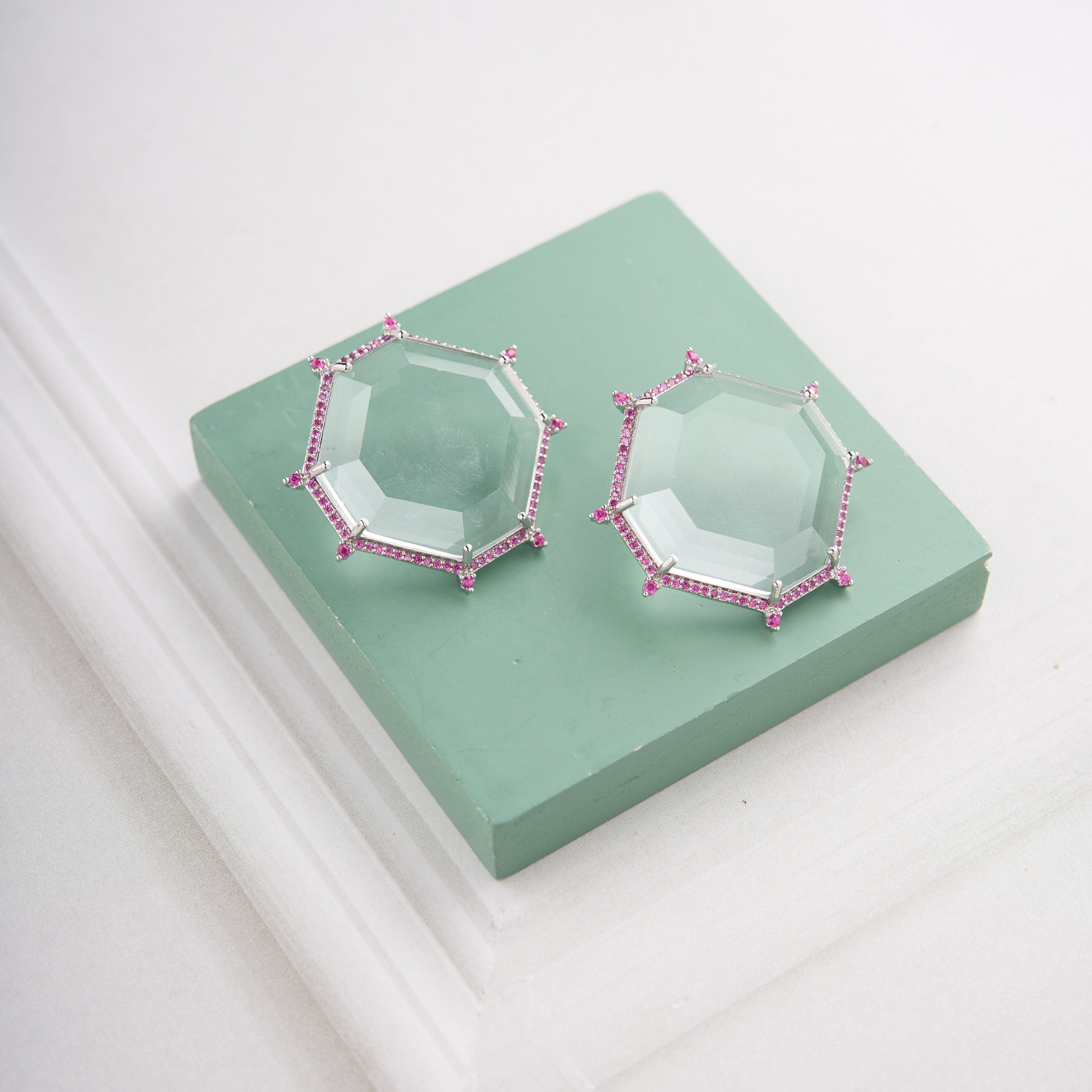 Hexa Clear Earrings Mozaati