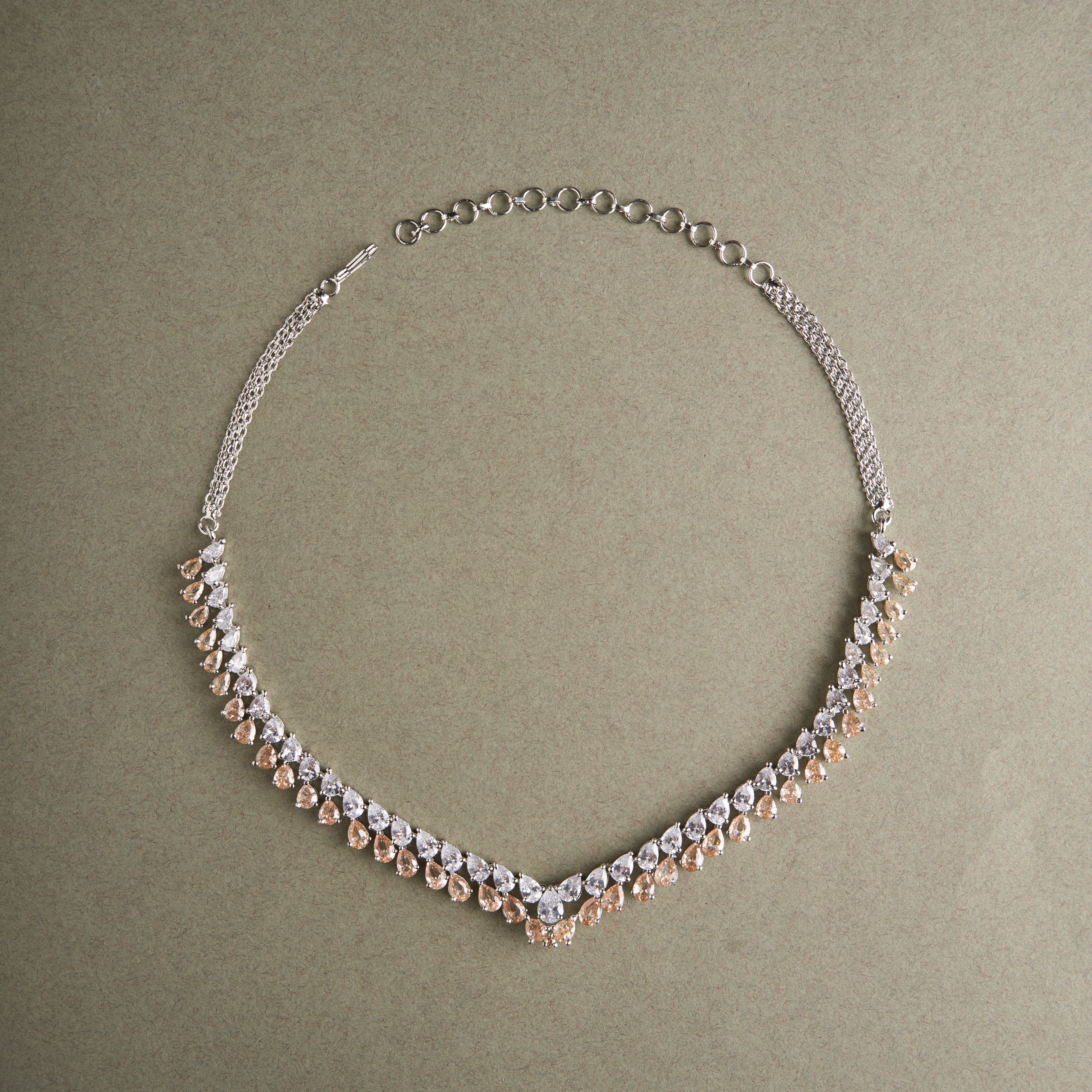 Iraa Necklace Mozaati