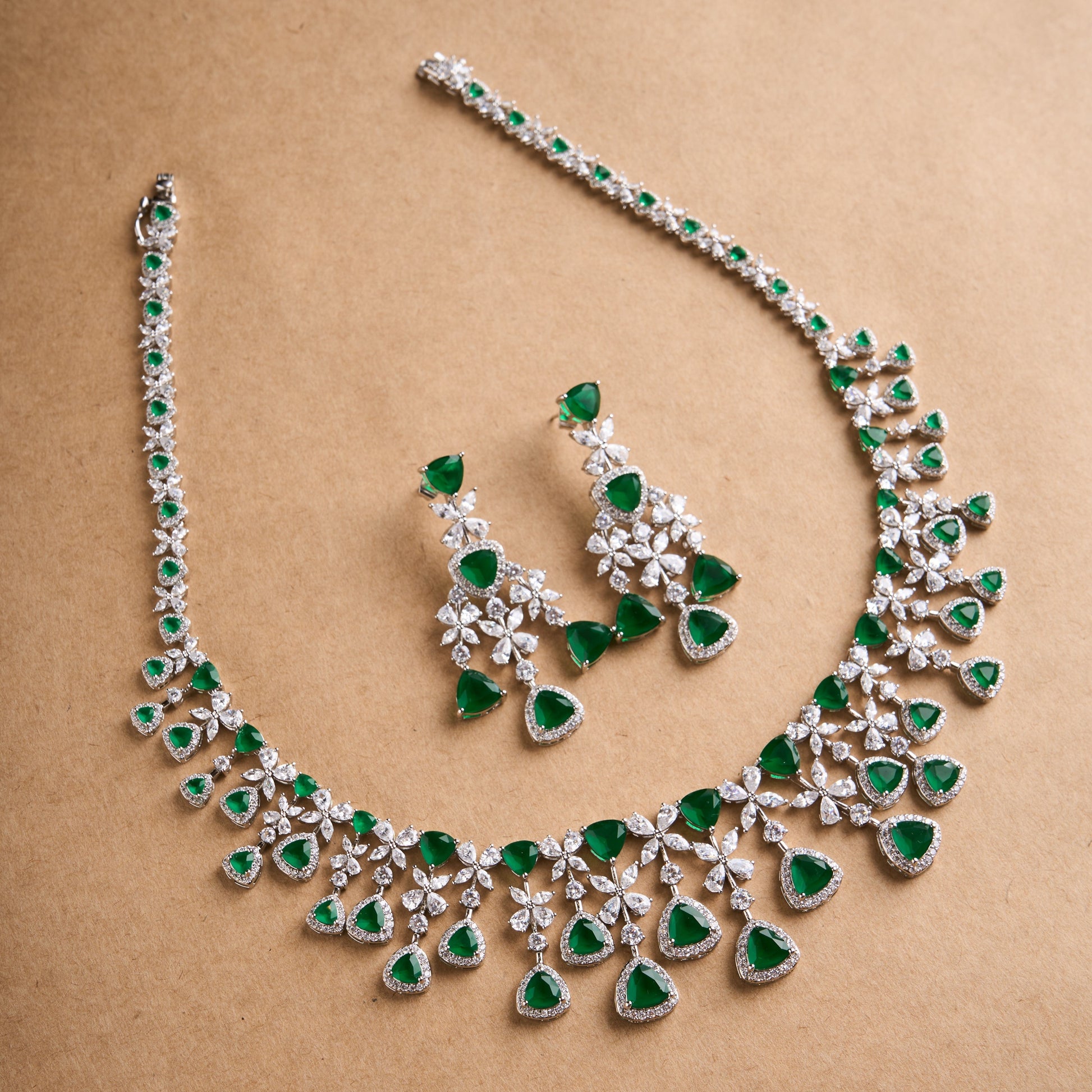 Kanira Necklace Set Mozaati