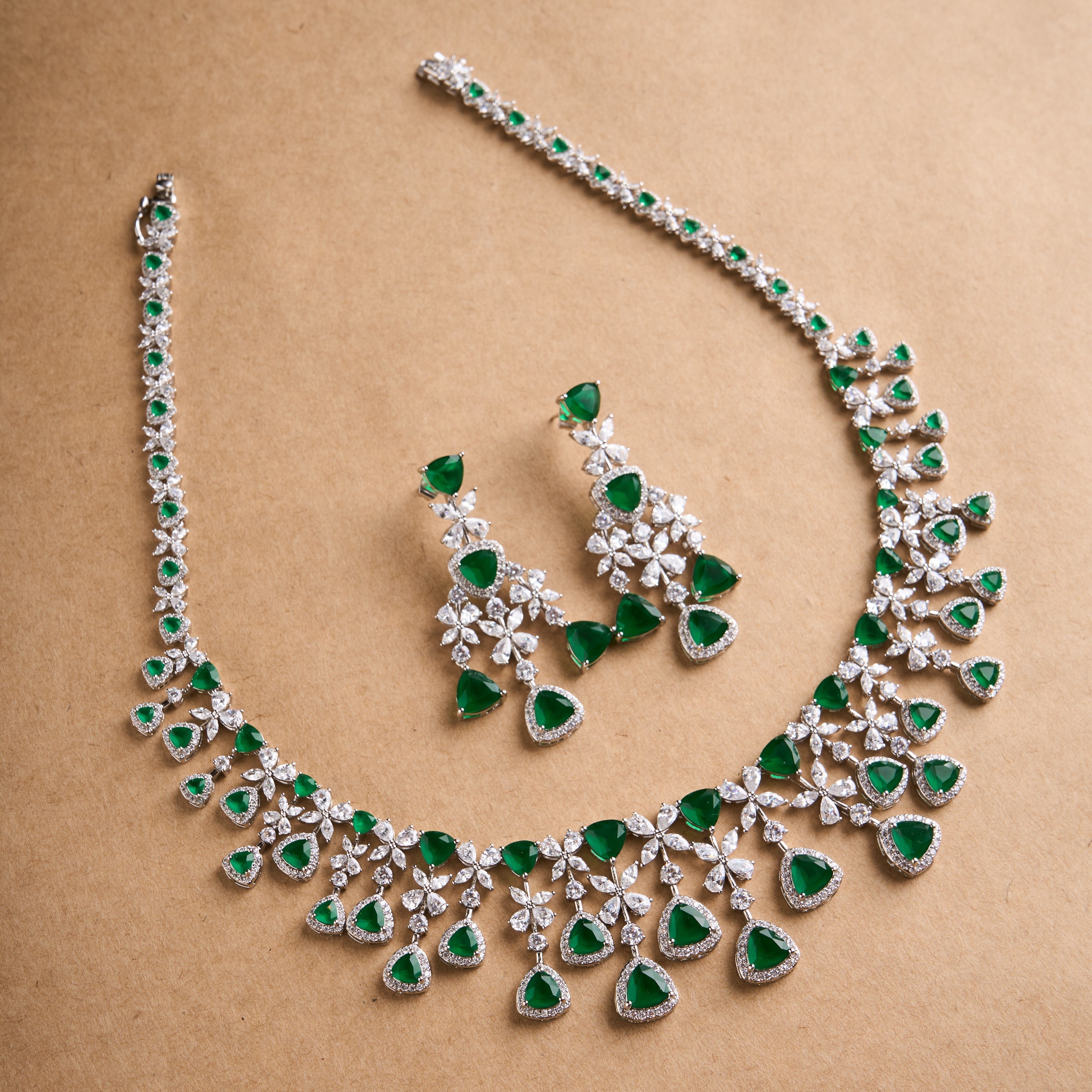 Kanira Necklace Set Mozaati