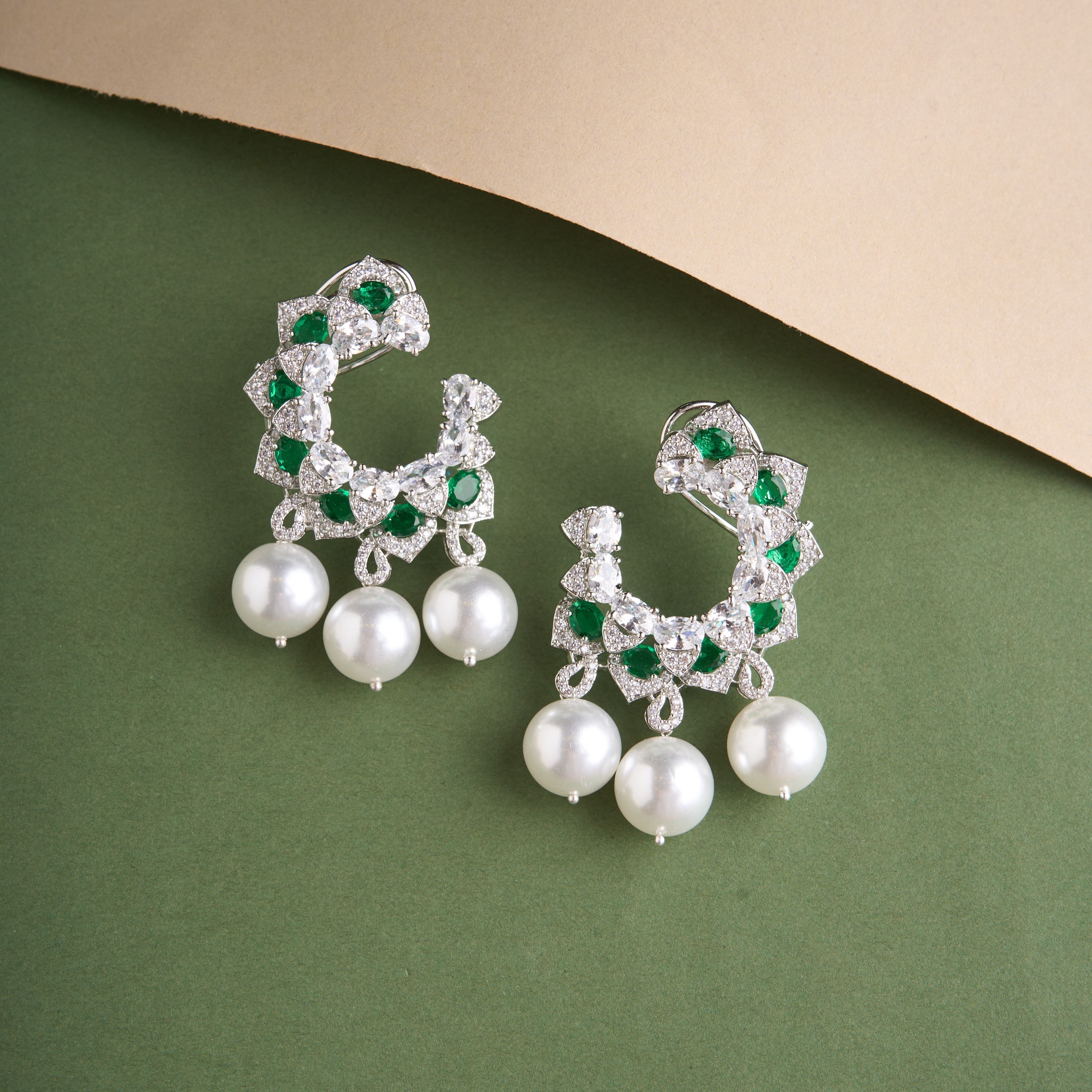 Kavindi Earrings Mozaati