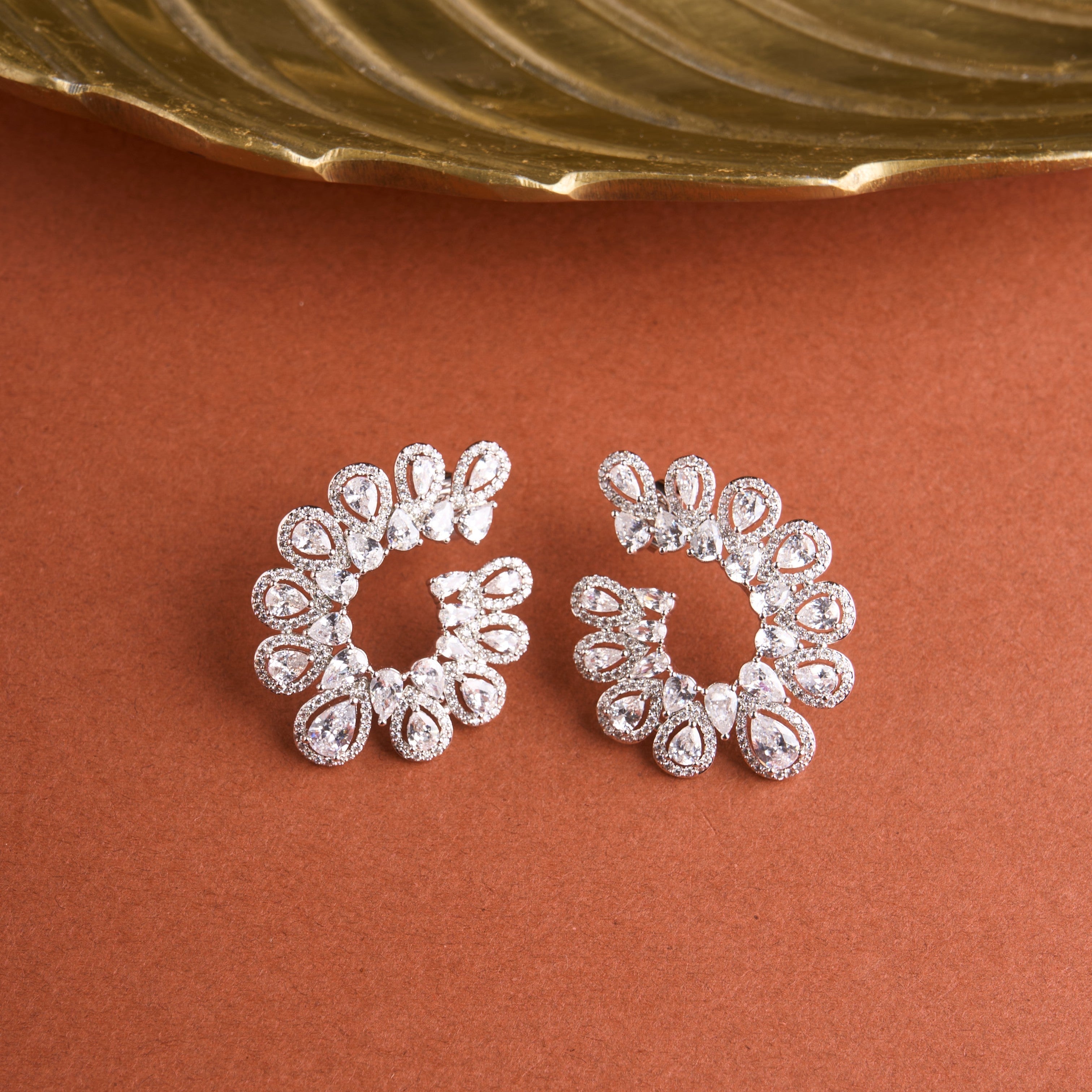 Kavyaangi Earrings Mozaati