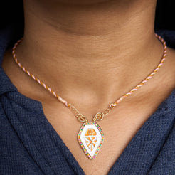 Kite Thread Pendant Mozaati