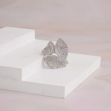 Load image into Gallery viewer, Leaf Ring
