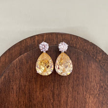 Load image into Gallery viewer, Liara Earrings - Yellow
