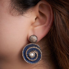 Load image into Gallery viewer, Lucetta Earrings
