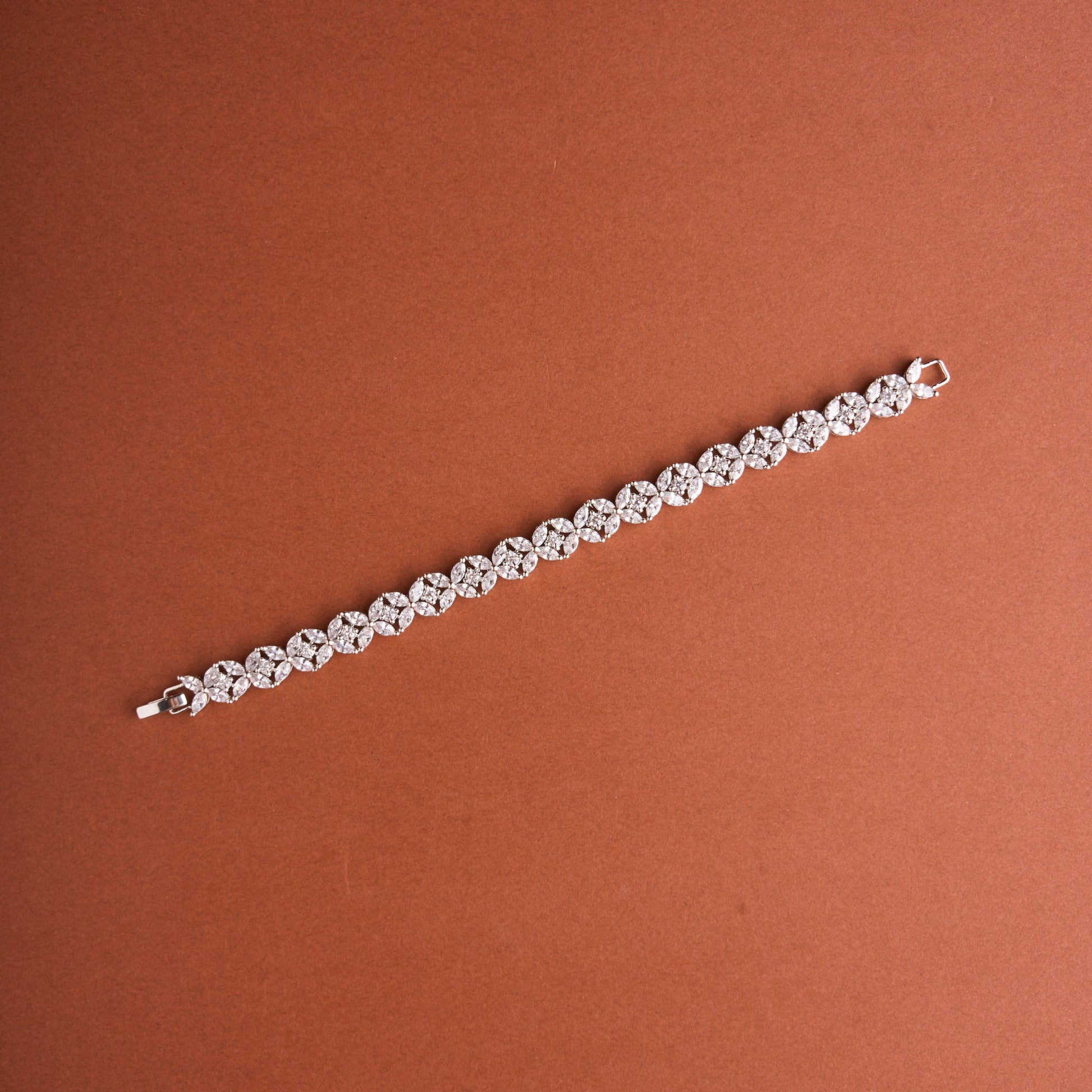 Marquise Tennis Bracelet Mozaati