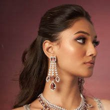 Load image into Gallery viewer, Meera Earrings
