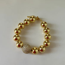 Load image into Gallery viewer, Metal Dia Ball Bracelet
