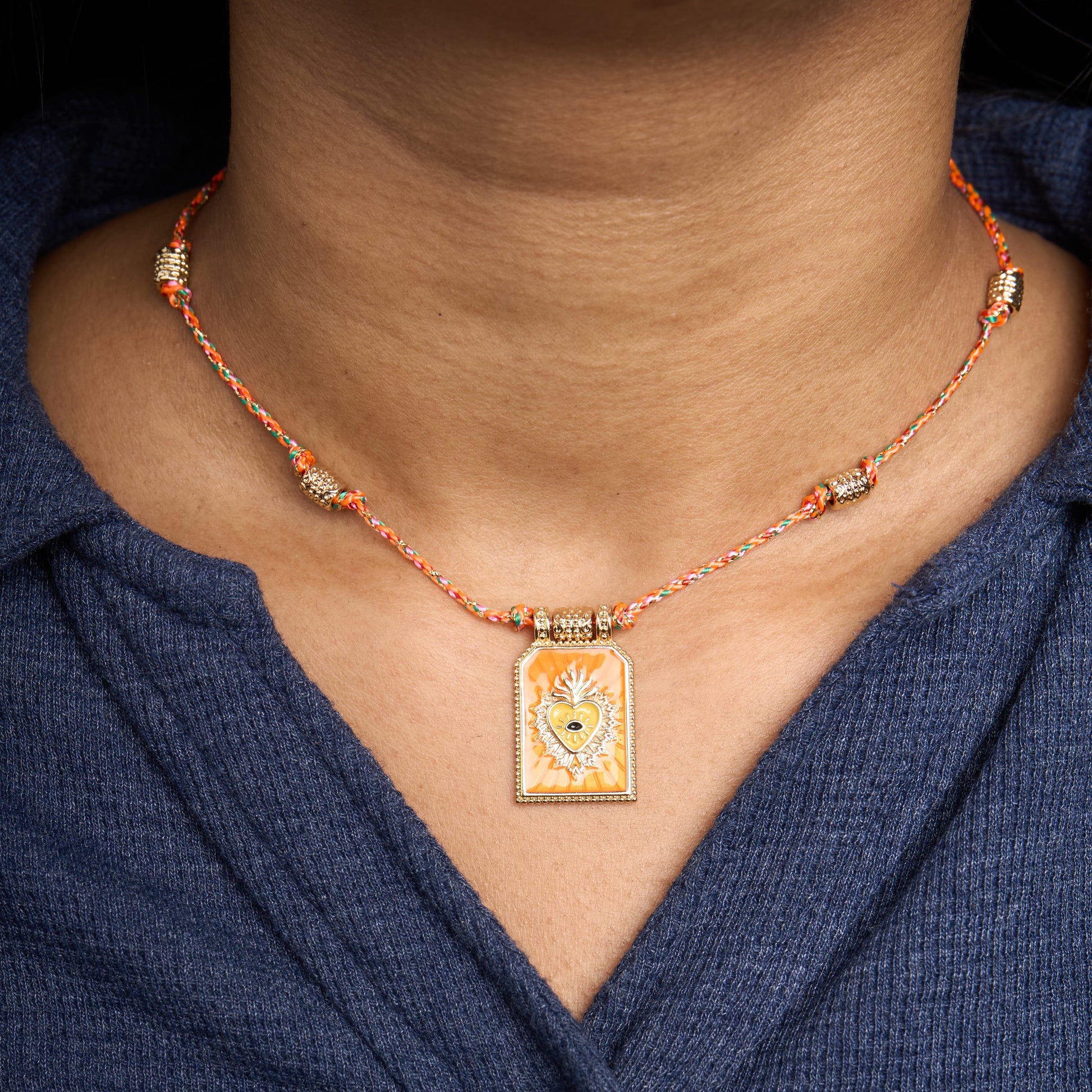 Mini Tag Thread Pendant Mozaati