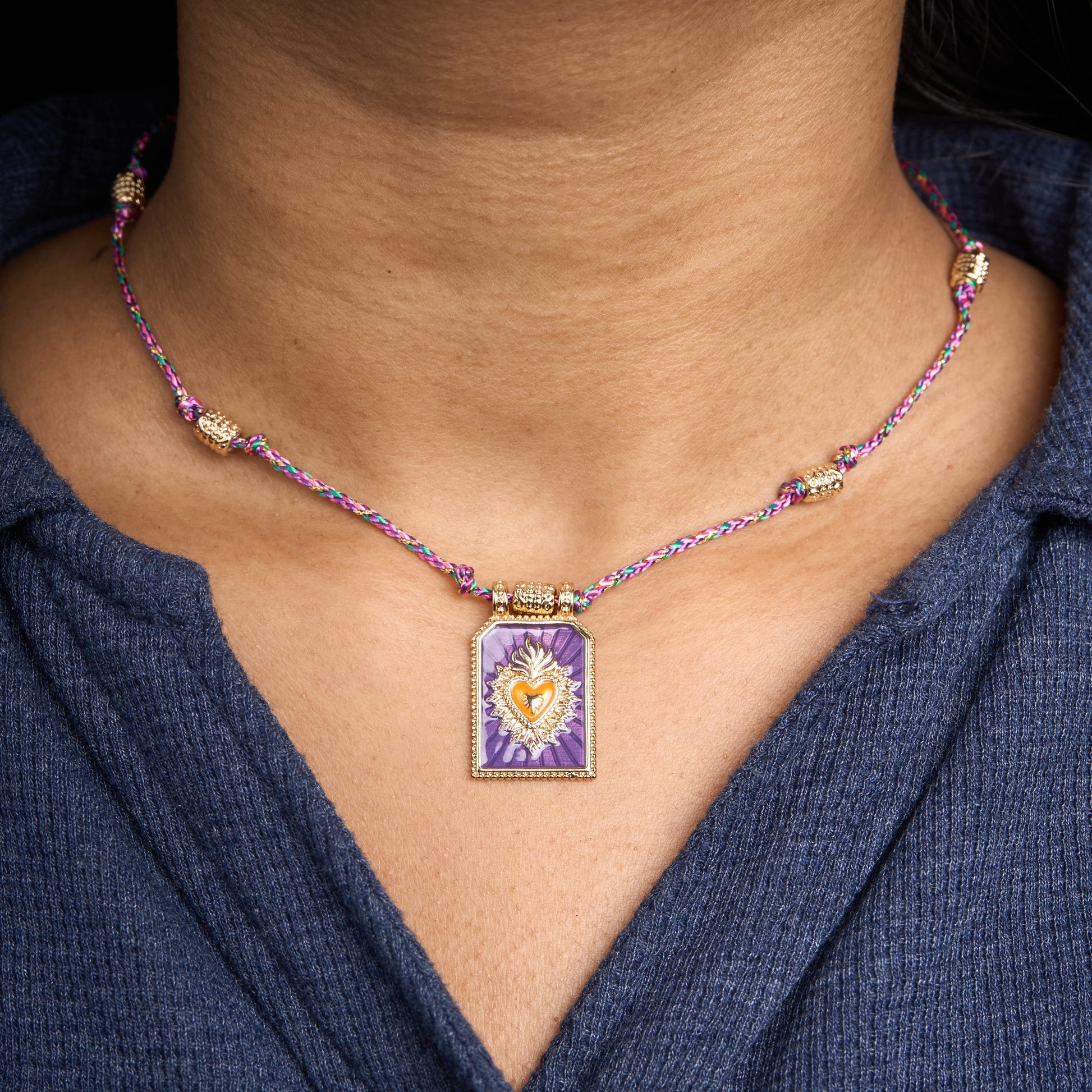 Mini Tag Thread Pendant Mozaati