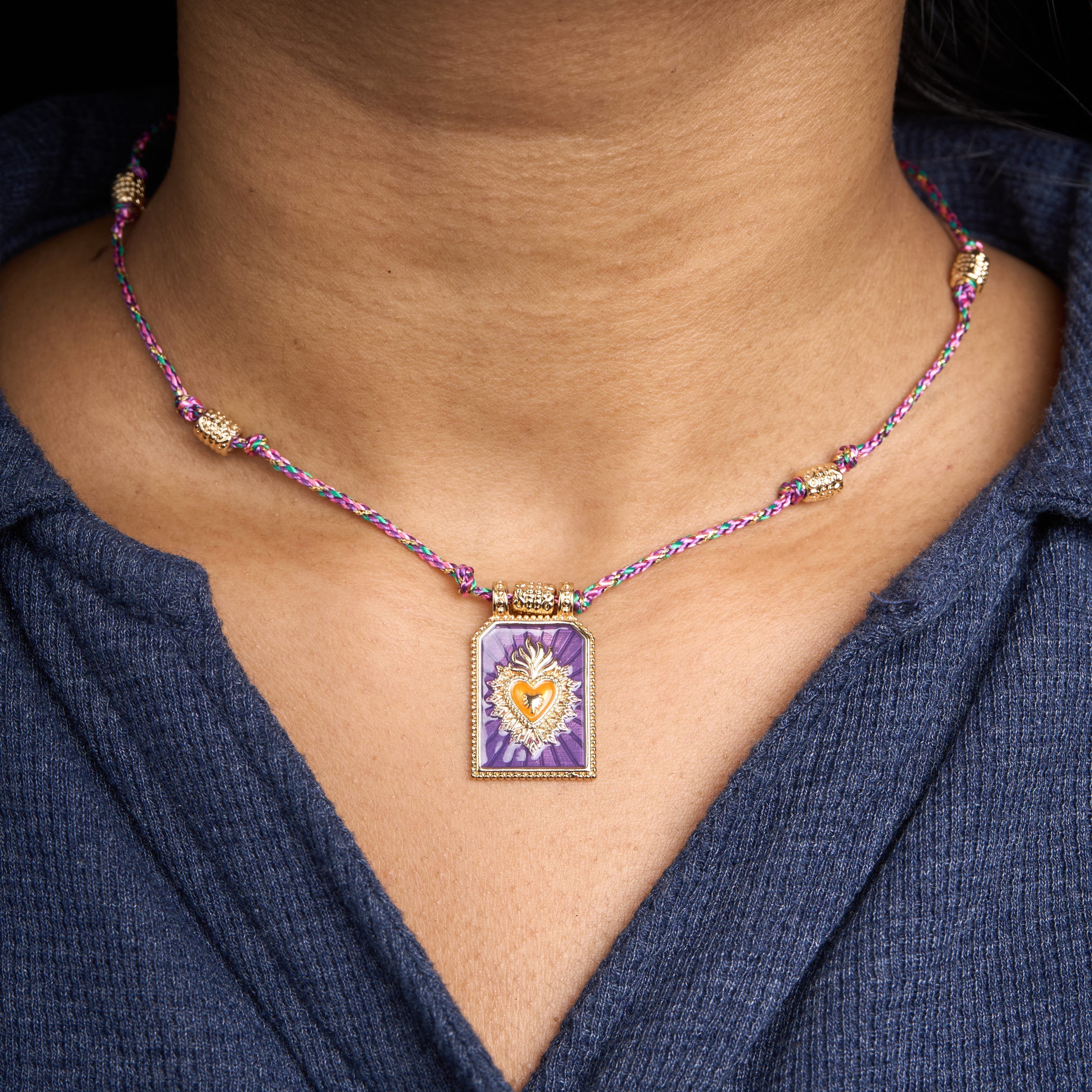 Mini Tag Thread Pendant Mozaati