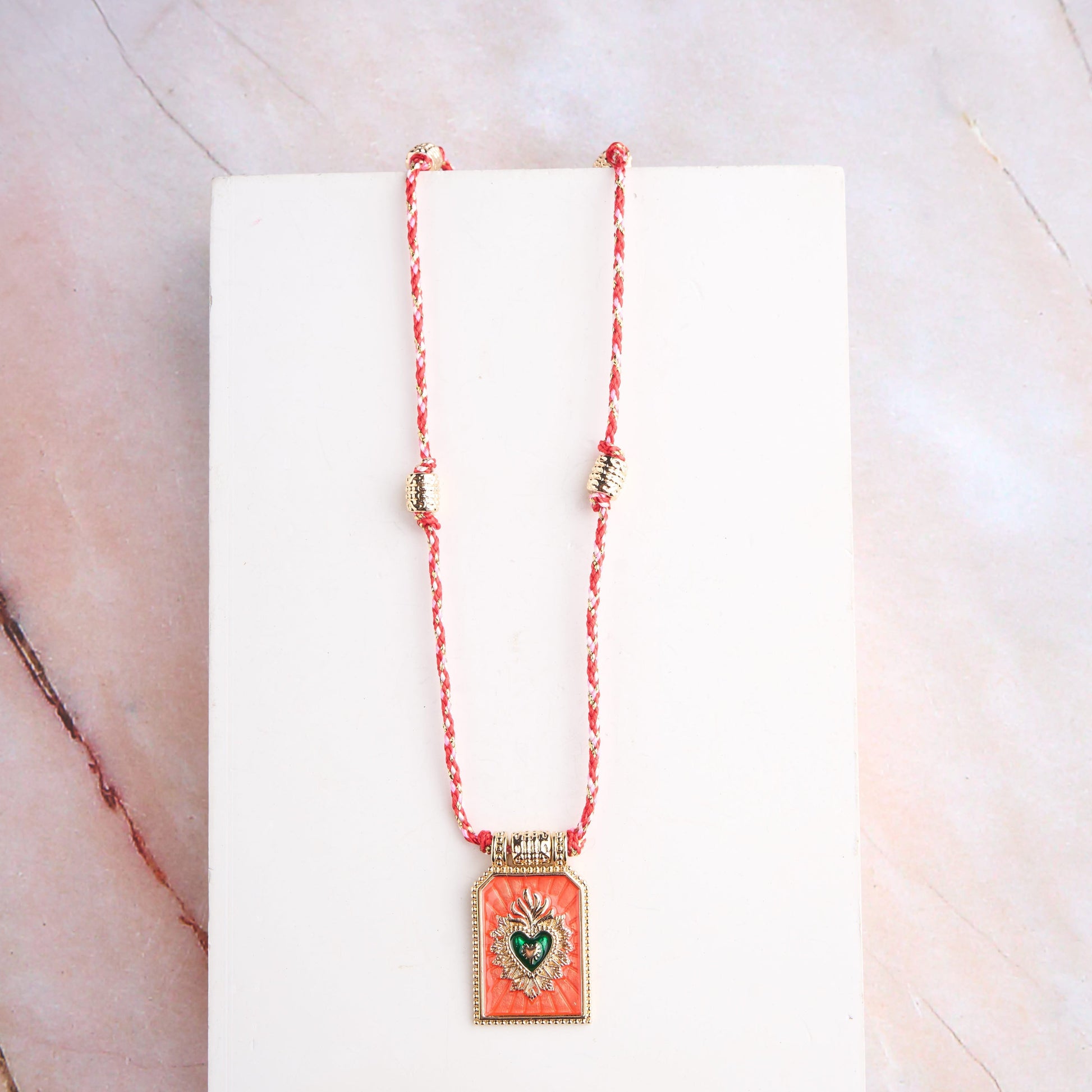 Mini Tag Thread Pendant Mozaati