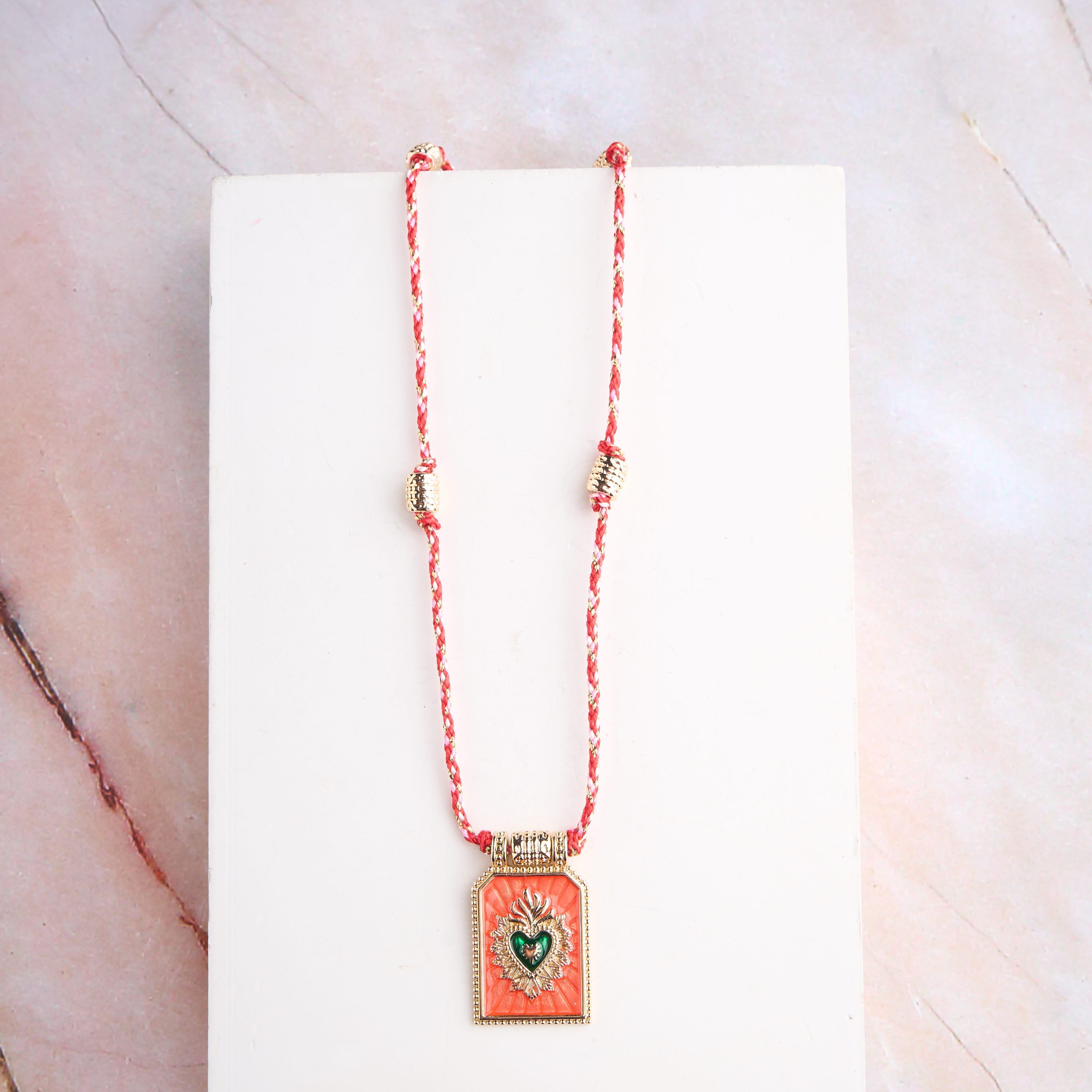 Mini Tag Thread Pendant Mozaati