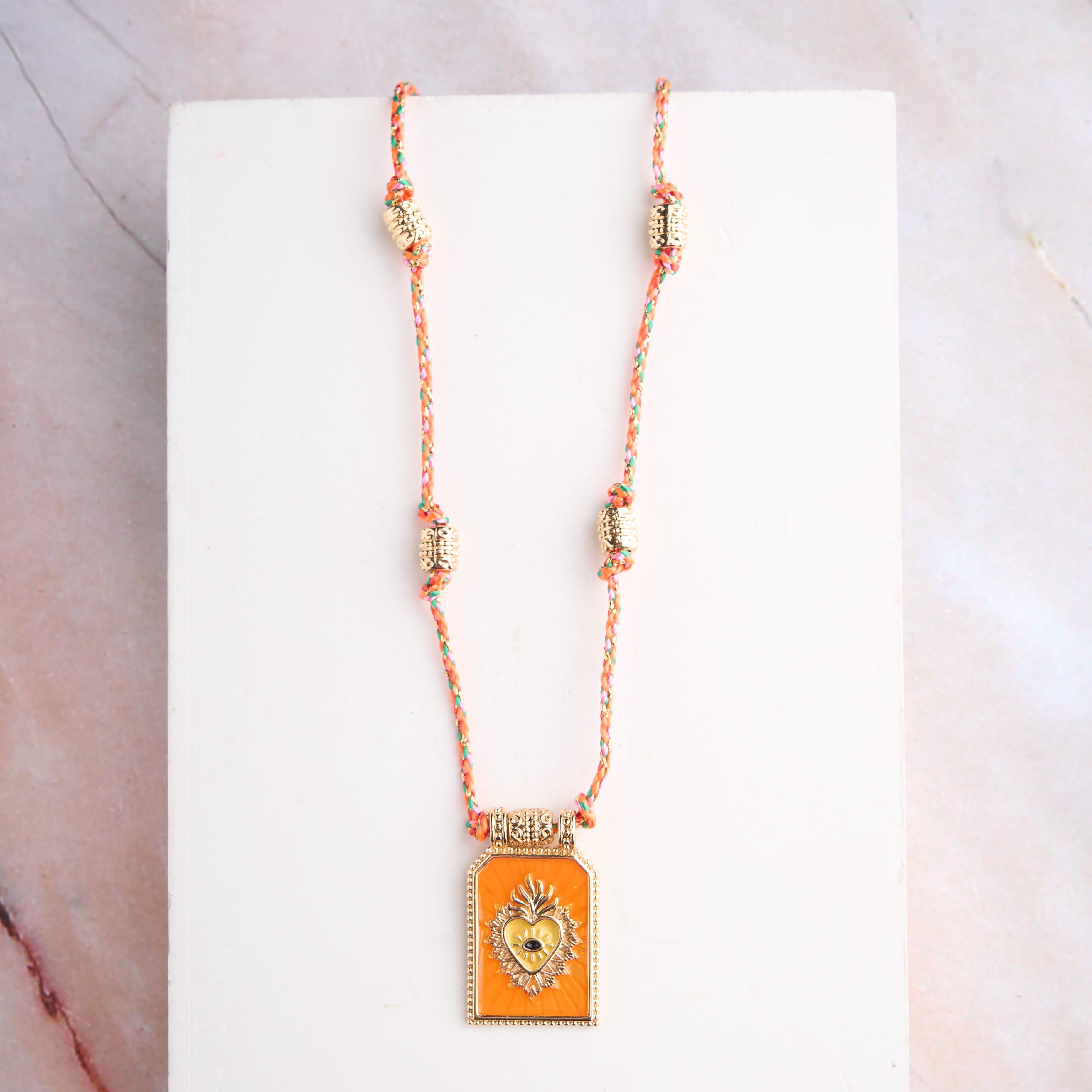 Mini Tag Thread Pendant Mozaati