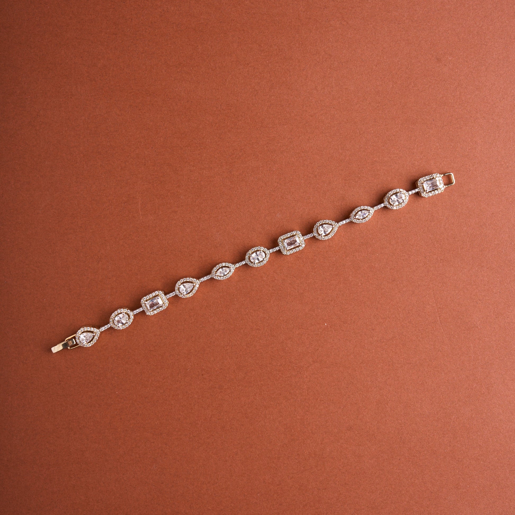 Mix Shape Bracelet Mozaati