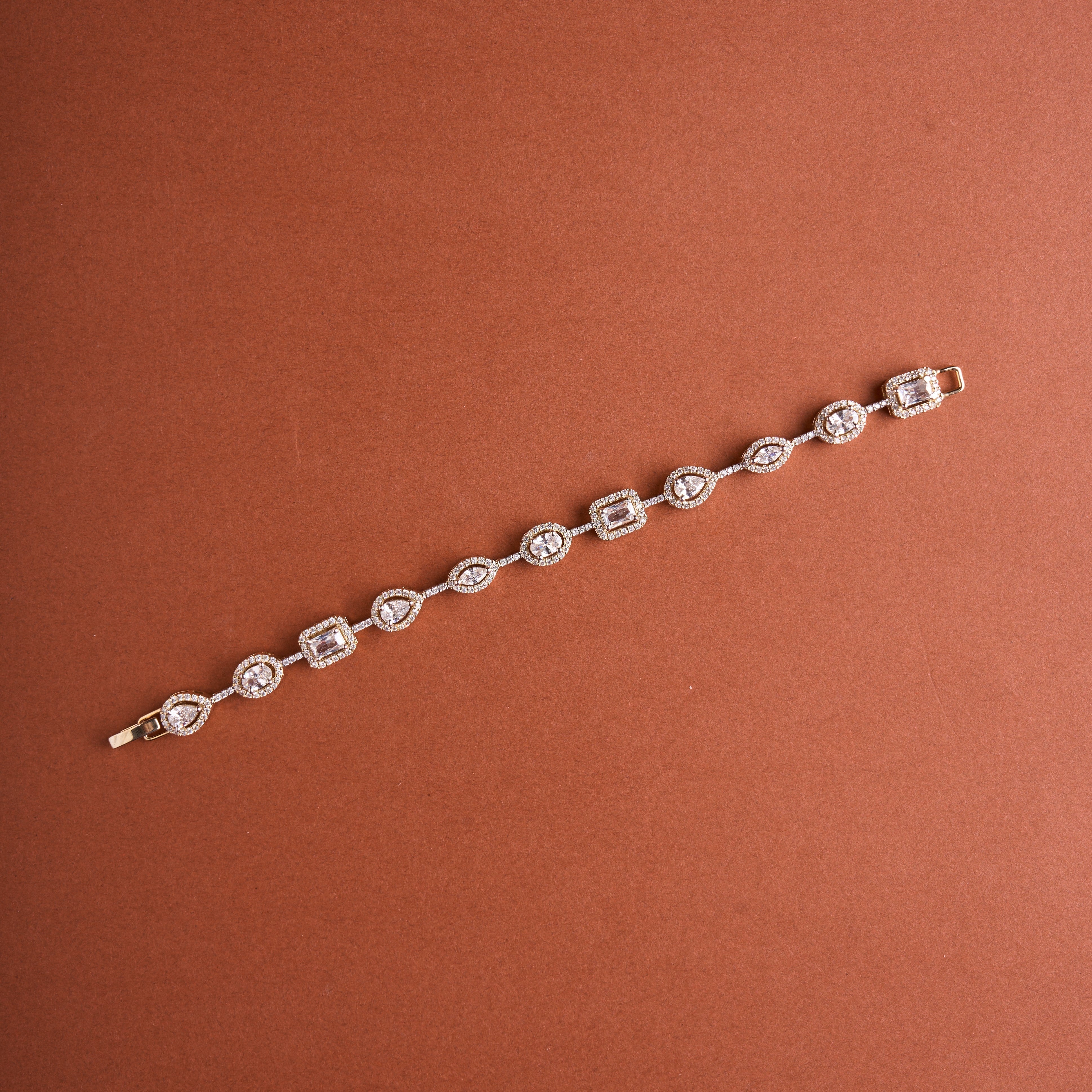 Mix Shape Bracelet Mozaati