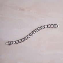 Load image into Gallery viewer, Nadine Bracelet - Pink
