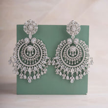Load image into Gallery viewer, Naine Earrings

