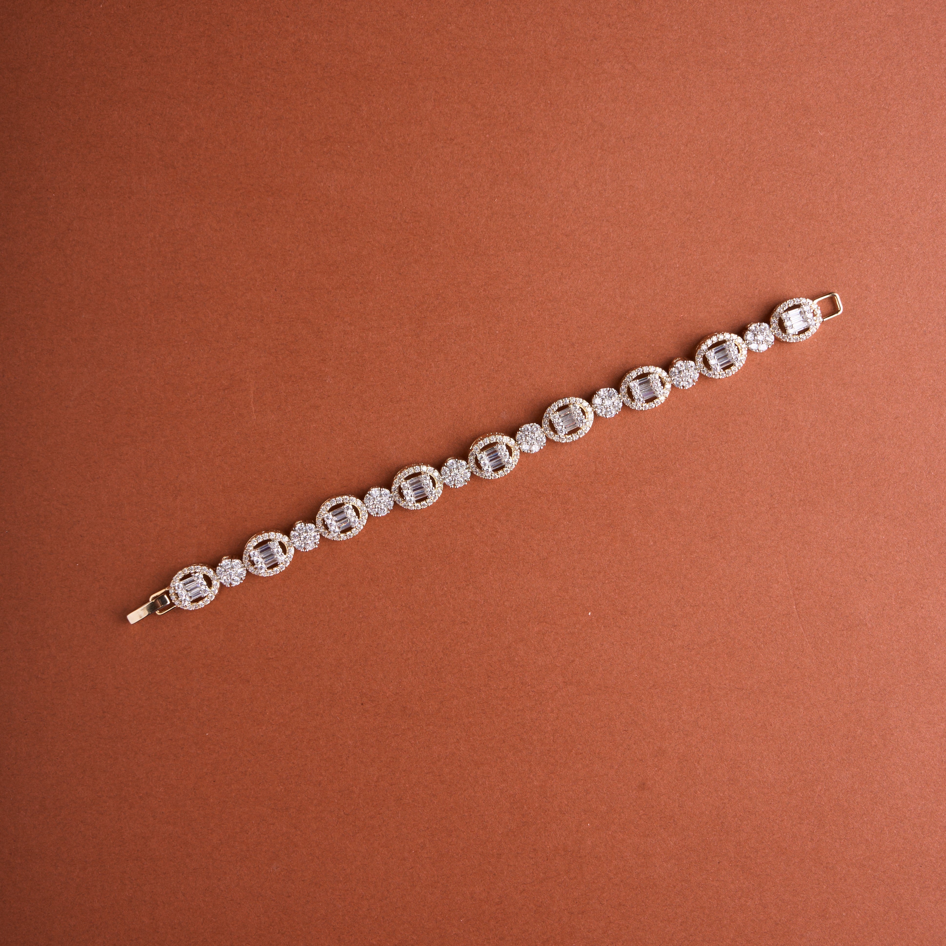 Oval Baguette Bracelet Mozaati