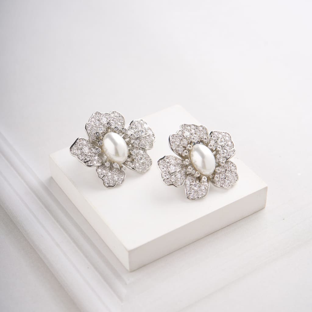 Oval Flower Earrings - White