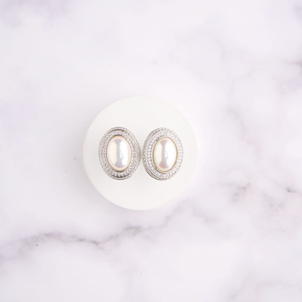 Oval Pearl Earrings - Silver